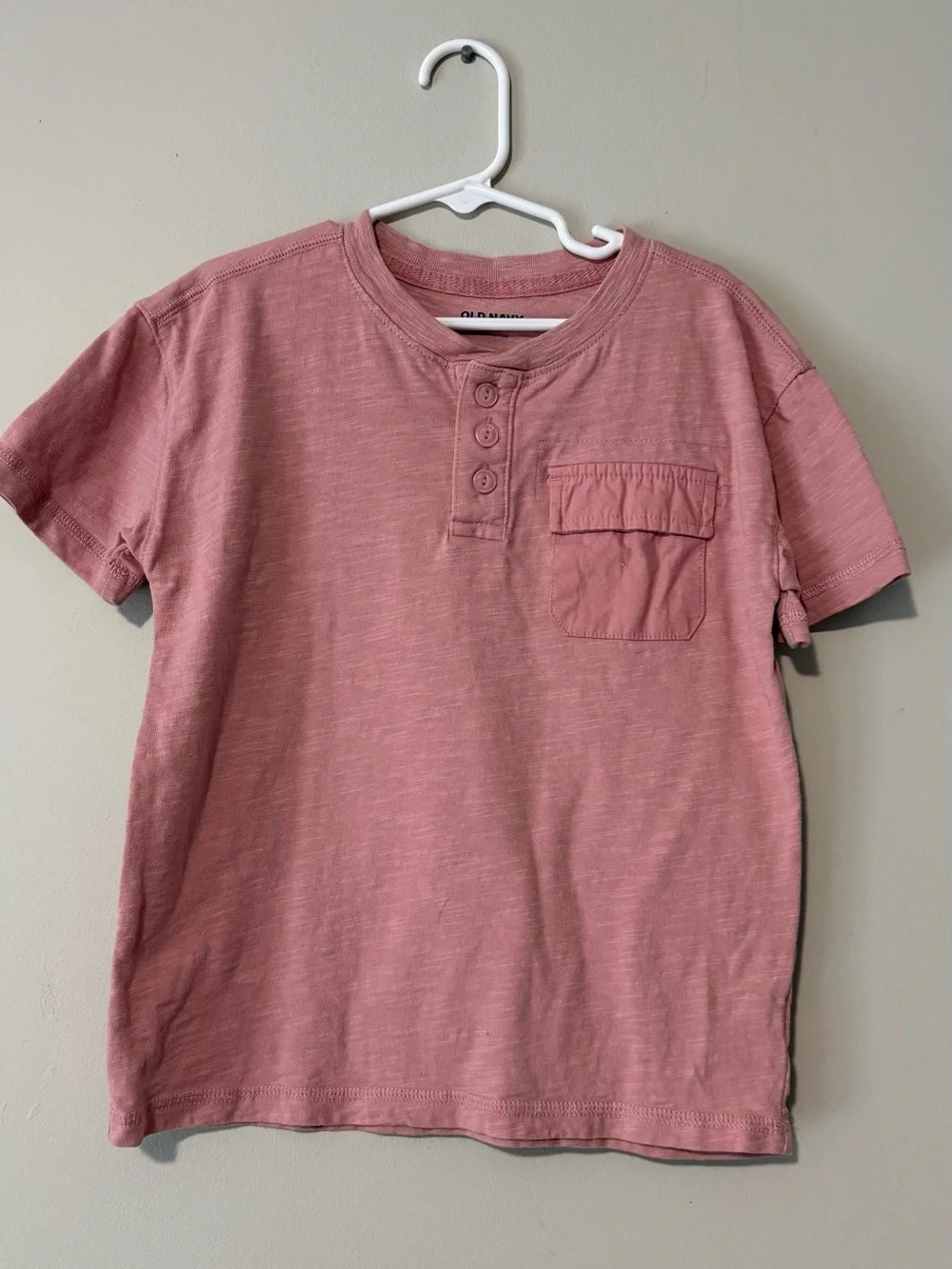 Old Navy Kids Short Sleeve Henley Tee in Dusty Rose